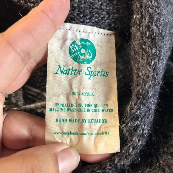 Native Spirits 100% Alpaca Llama Knit Hoodie Sweater Poncho Top Fringe Hem - Picture 6 of 6
